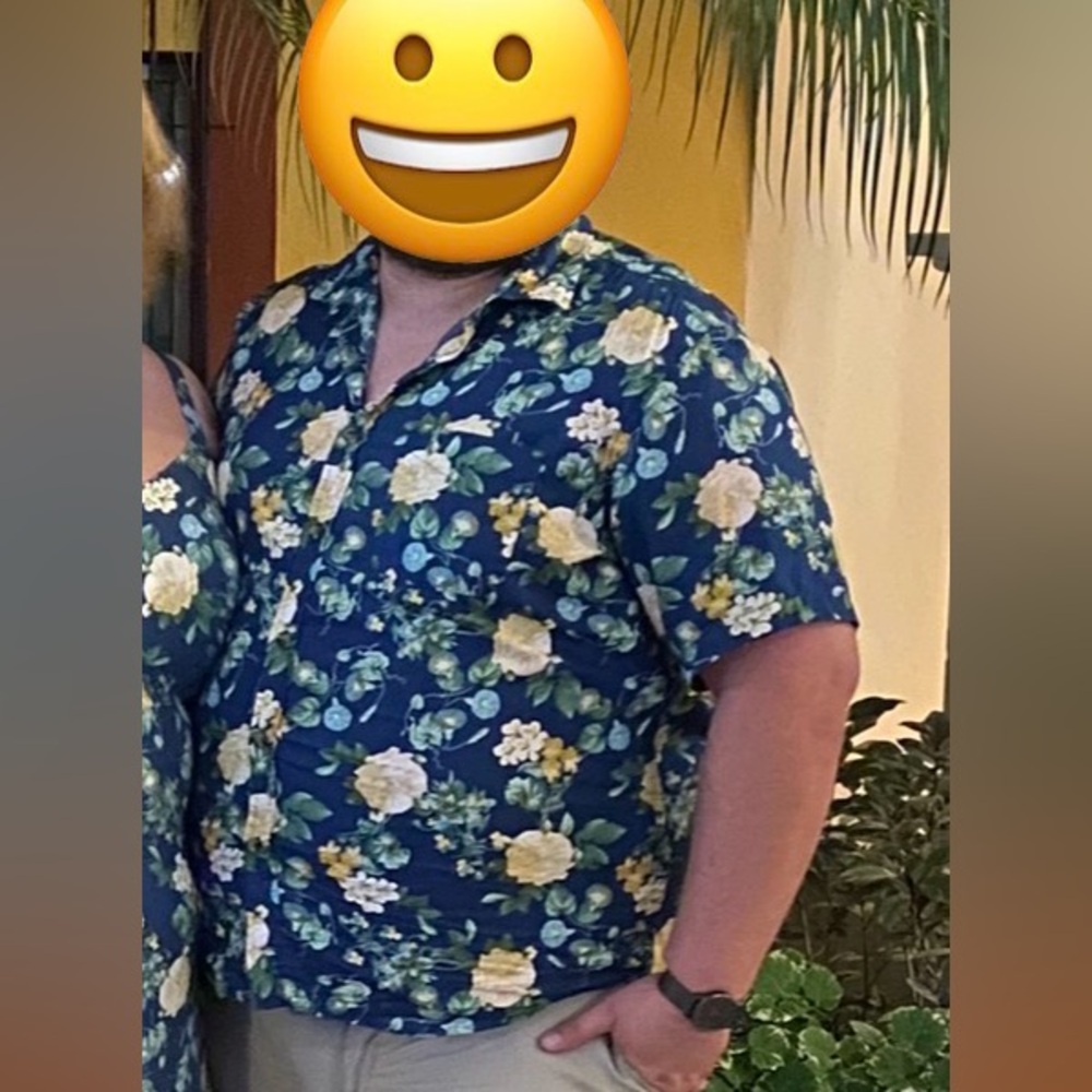 Men’s Old Navy Button Up Shirt- XXXL